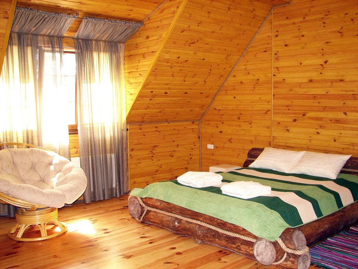 Pershyi Kordon Tourist Complex Hotell Medvedevka Rum bild