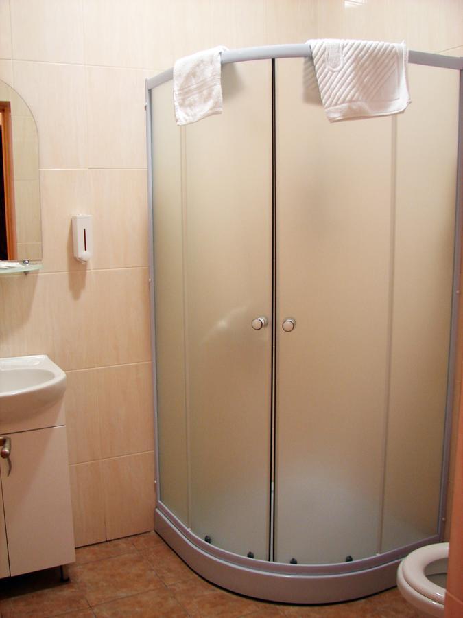 Pershyi Kordon Tourist Complex Hotell Medvedevka Exteriör bild